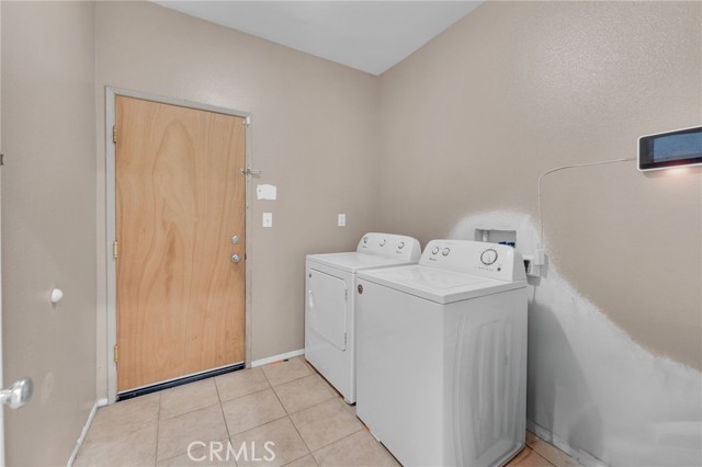 Detail Gallery Image 17 of 31 For 45525 Stanridge Ave, Lancaster,  CA 93535 - 4 Beds | 2 Baths