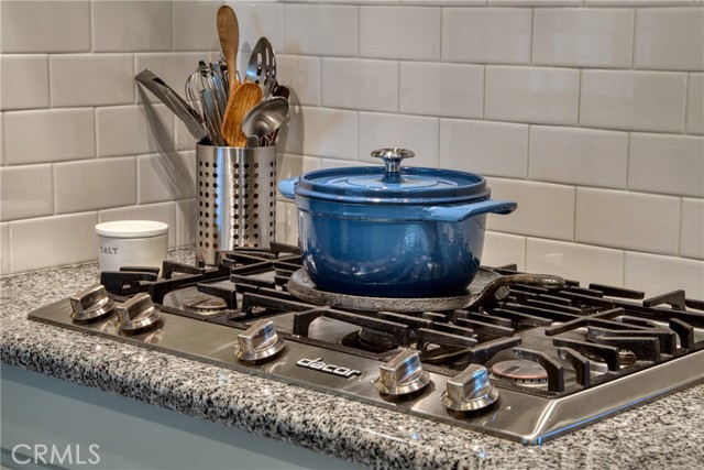 430 N Canyon Boulevard, Monrovia CA: https://media.crmls.org/medias/672e2429-d0a4-46c3-b6f6-b04acc82924e.jpg