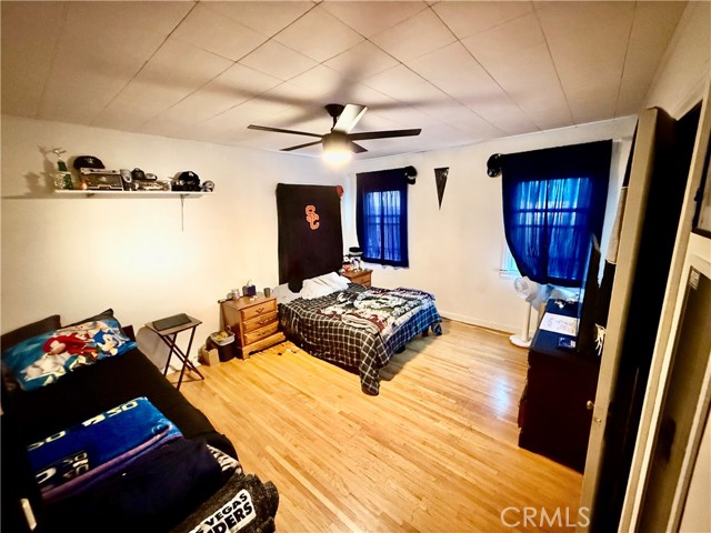 Detail Gallery Image 22 of 30 For 79 N Berkeley, Pasadena,  CA 91107 - 4 Beds | 2 Baths