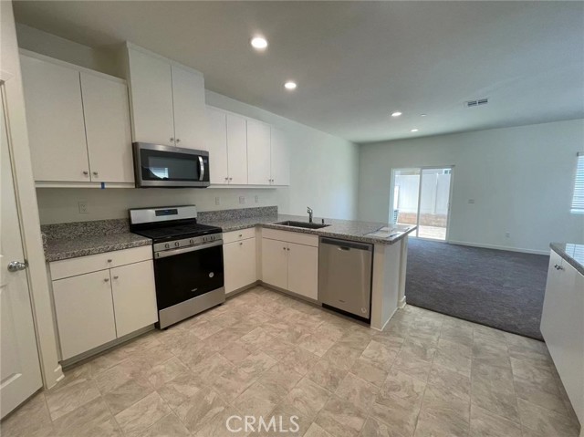 Detail Gallery Image 15 of 16 For 12712 Ironstone Way, Moreno Valley,  CA 92555 - 3 Beds | 2/1 Baths