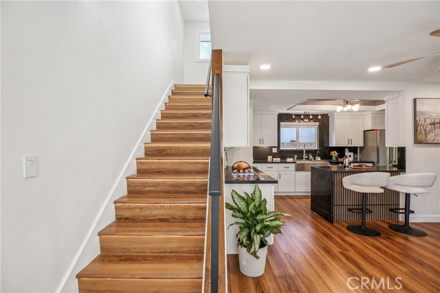 1533 W San Lorenzo Ave, Santa Ana CA: https://media.crmls.org/medias/672f5c2b-d53d-46b8-af42-e8ee0ba2f167.jpg