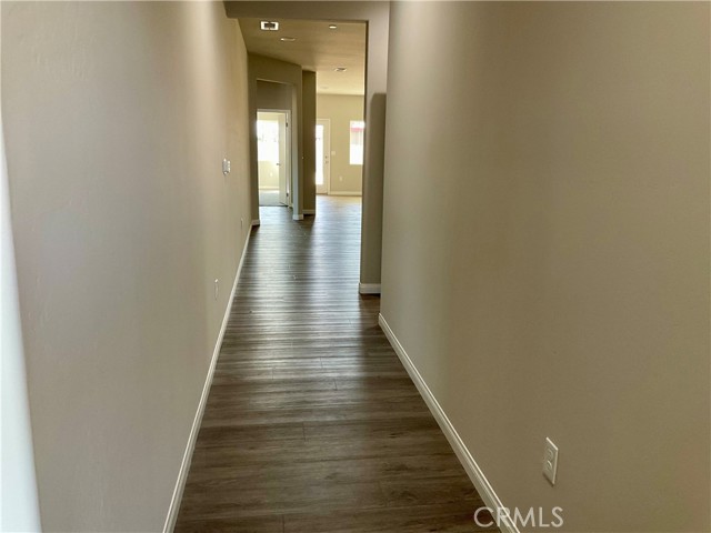 Detail Gallery Image 2 of 34 For 5103 Cohiba Ct, Bakersfield,  CA 93307 - 6 Beds | 3 Baths