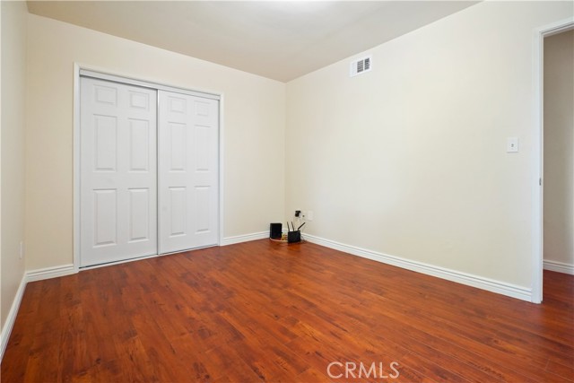 Detail Gallery Image 25 of 47 For 8111 Canby Ave #1,  Reseda,  CA 91335 - 4 Beds | 2/1 Baths