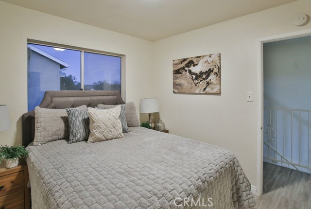 Detail Gallery Image 12 of 19 For 17252 Apel Ln, Huntington Beach,  CA 92649 - 6 Beds | 3 Baths