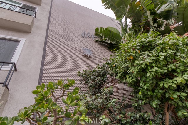 1130 E 1st Street, Long Beach CA: https://media.crmls.org/medias/673013d5-45bf-4b75-93cb-02a0c9faea3d.jpg
