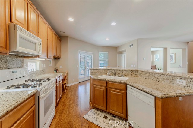 Detail Gallery Image 7 of 39 For 1240 Goodwin St, Fullerton,  CA 92833 - 3 Beds | 2/1 Baths