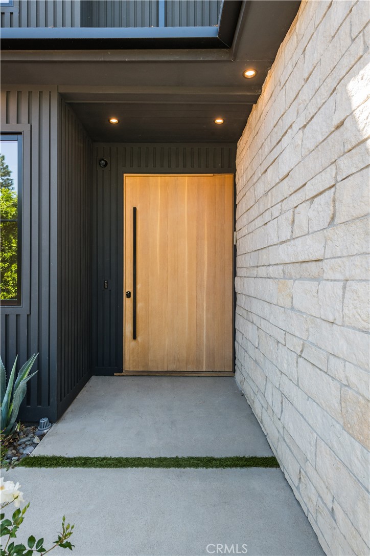 MLS #SR25280040 image #8