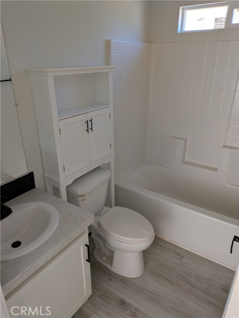 Detail Gallery Image 4 of 5 For 17635 Nelson Ave, Lake Elsinore,  CA 92530 - 3 Beds | 2 Baths