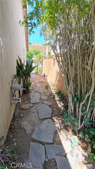 1925 Vallecito Drive, San Pedro CA: https://media.crmls.org/medias/6731bc46-f465-4994-a4b2-c160b40852e5.jpg