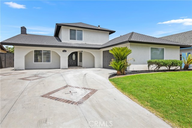 3614 S Olive Street, Santa Ana CA: https://media.crmls.org/medias/6731ea62-99bd-4a4e-ac51-ad596b78f1c4.jpg