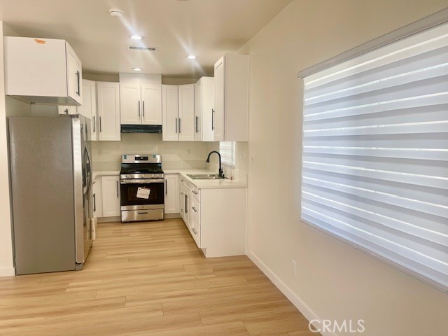 7519 Amigo Avenue, Reseda CA: https://media.crmls.org/medias/673237d5-70a9-4536-8a8d-c81ac88a79a3.jpg