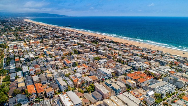 429 31st Street, Manhattan Beach, California 90266, 4 Bedrooms Bedrooms, ,3 BathroomsBathrooms,Residential,Sold,31st,SB20118600