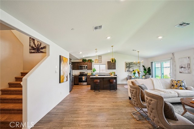 873 Canopy Lane, San Jacinto CA: https://media.crmls.org/medias/67331f9c-d565-4232-bc7d-61884f94d245.jpg