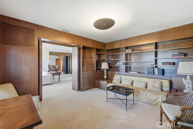 Image 20 of 66 For 100 Saddleback