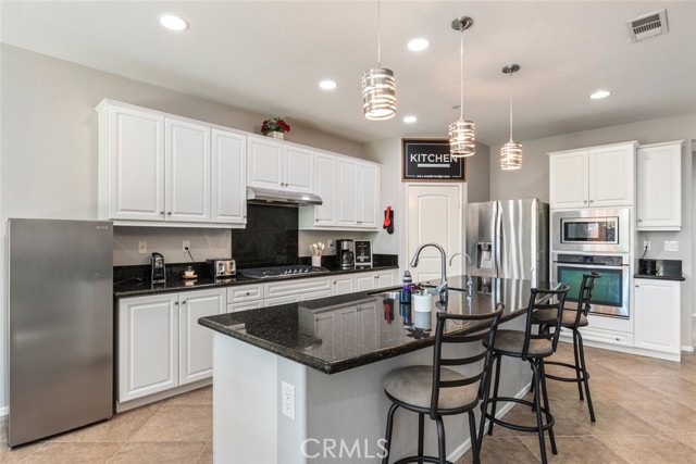 Detail Gallery Image 6 of 35 For 29364 Bouris Dr, Menifee,  CA 92584 - 5 Beds | 3 Baths