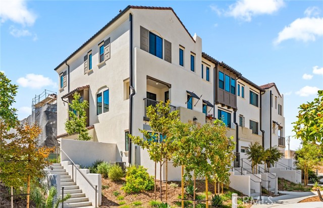 4 Bed Home for Sale in Burbank, California