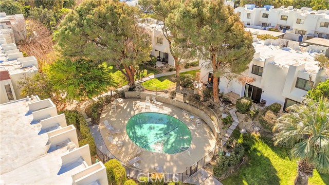 Detail Gallery Image 38 of 39 For 48792 Desert Flower, Palm Desert,  CA 92260 - 2 Beds | 2/1 Baths