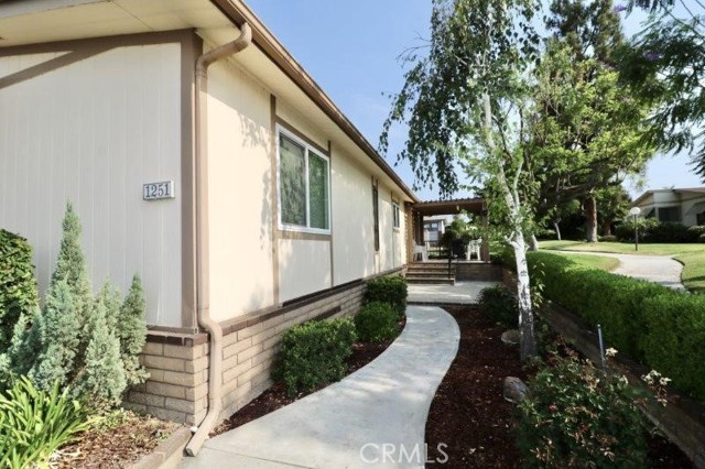 Detail Gallery Image 8 of 32 For 1251 Sky Lake Ave #330,  Brea,  CA 92821 - 2 Beds | 1/1 Baths