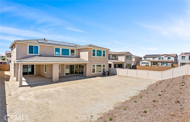 17602 Col Ranch Drive, Riverside CA: https://media.crmls.org/medias/6735cd2f-f110-427c-90a4-a14a73c47b21.jpg