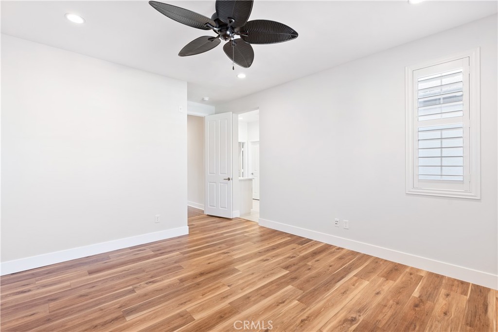 https://media.crmls.org/medias/67369ddb-b15e-4251-a342-fefad8a42b4a.jpg?preset=X-Large