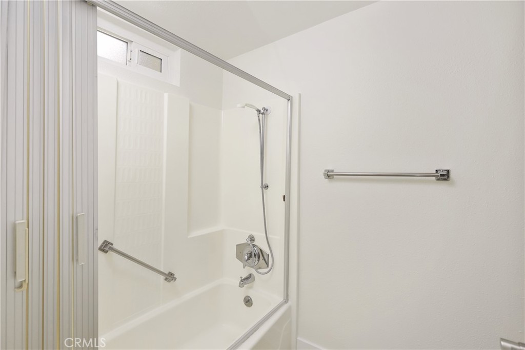 6737269f 9c94 4cb2 9dad Daad7be04969