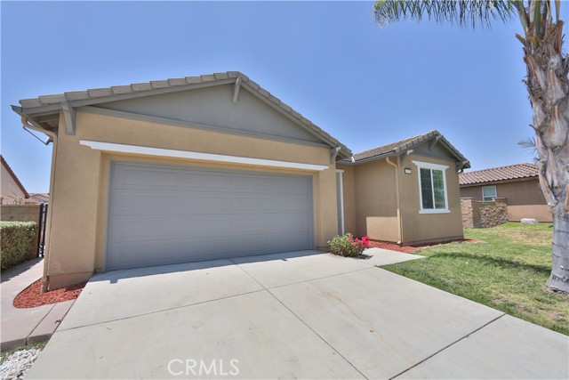 Detail Gallery Image 2 of 54 For 6727 Carnelian St, Jurupa Valley,  CA 91752 - 4 Beds | 2 Baths
