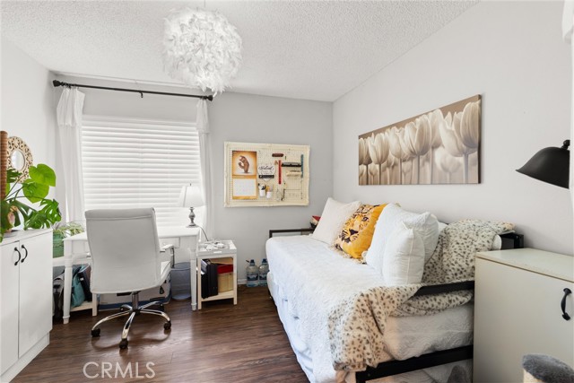 Detail Gallery Image 10 of 19 For 5700 Etiwanda Ave #168,  Tarzana,  CA 91356 - 2 Beds | 1 Baths