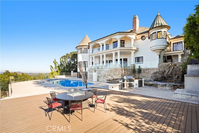 13320 Mulholland Drive, Beverly Hills CA: https://media.crmls.org/medias/6737cb7e-c496-4b7f-988d-34675f32e350.jpg