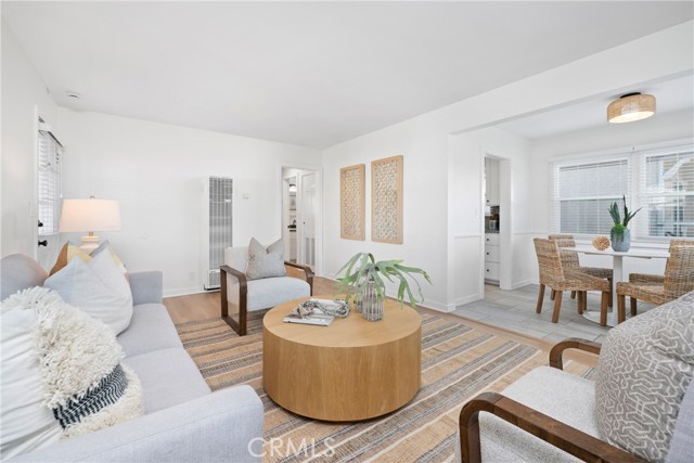 Detail Gallery Image 16 of 31 For 502 36th #B,  Newport Beach,  CA 92663 - 2 Beds | 1 Baths