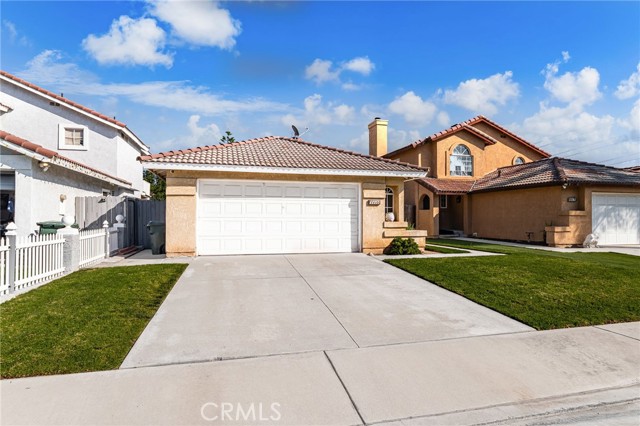 Detail Gallery Image 2 of 31 For 11355 Larchwood, Fontana,  CA 92337 - 3 Beds | 2 Baths