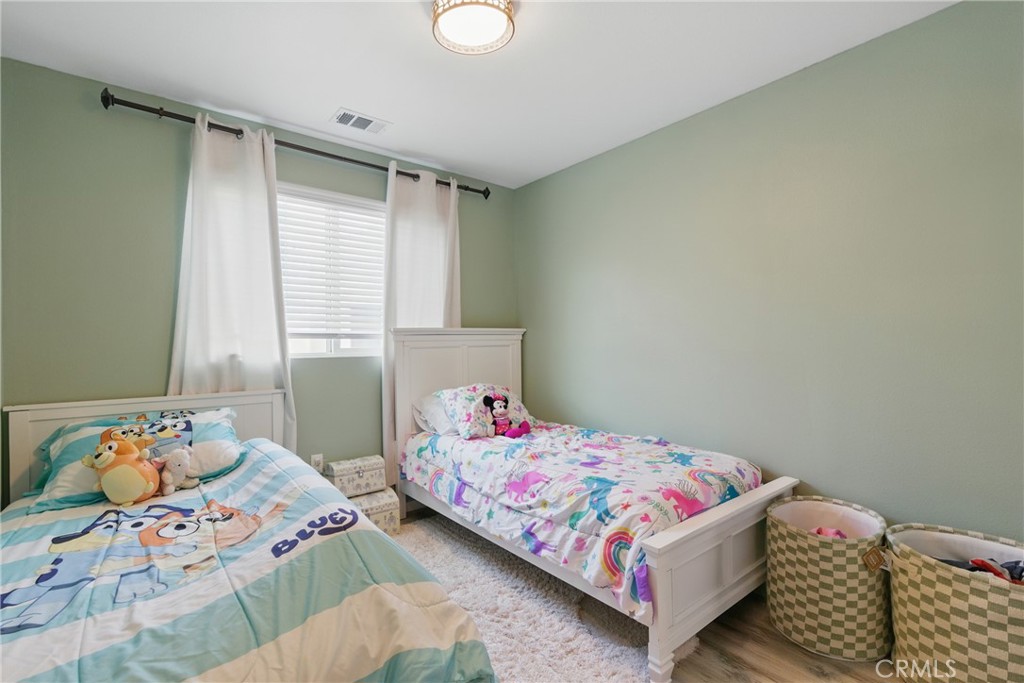 https://media.crmls.org/medias/6738cf31-9969-4fc9-842b-ec732785c43b.jpg?preset=X-Large