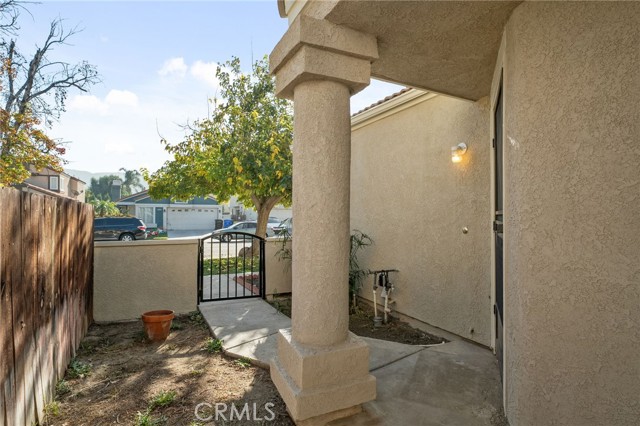 Detail Gallery Image 4 of 29 For 11864 Perlita, Fontana,  CA 92337 - 3 Beds | 2 Baths