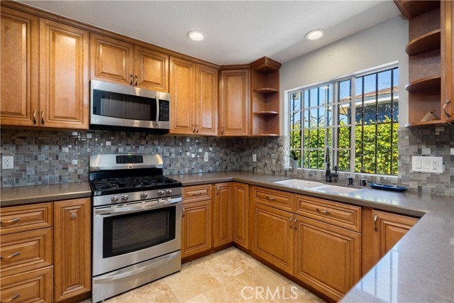 11905 Freeman, Hawthorne CA: https://media.crmls.org/medias/673a6a0d-7f84-40dc-9eb3-d14bdf2ab7e0.jpg
