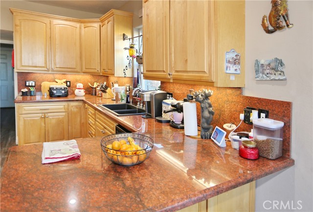 2097 Fox Lane, Big Bear City CA: https://media.crmls.org/medias/673b1314-21aa-464c-b0e0-e08c96840def.jpg