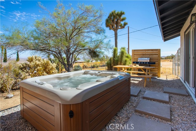 Detail Gallery Image 10 of 39 For 60962 Sandalwood Trl, Joshua Tree,  CA 92252 - 2 Beds | 2 Baths