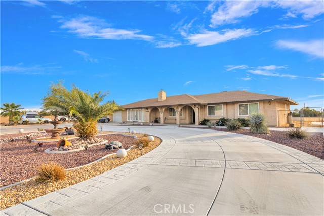 Detail Gallery Image 3 of 36 For 15358 Apple Valley Rd, Apple Valley,  CA 92307 - 3 Beds | 2/1 Baths