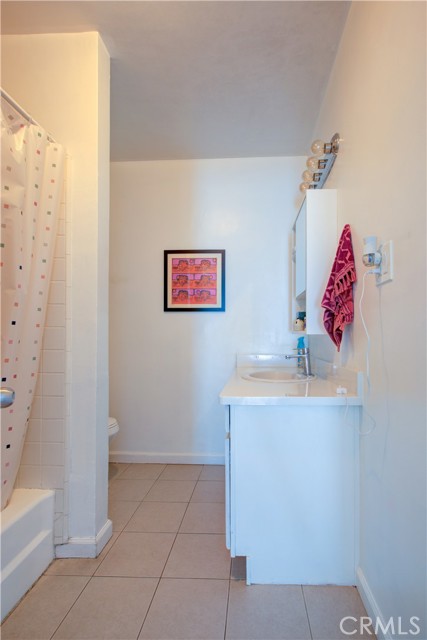 Detail Gallery Image 12 of 52 For 148 E 23rd, Merced,  CA 95340 - 3 Beds | 2 Baths