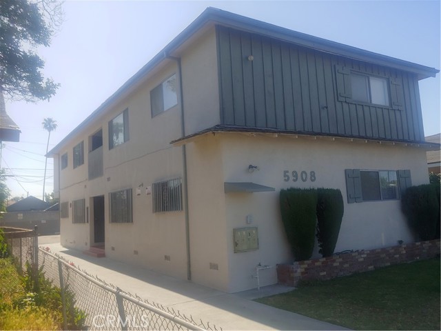 5908 Estrella Ave, Los Angeles, CA 90044