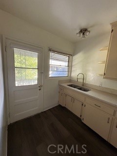 Detail Gallery Image 8 of 17 For 634 Glenwood Rd #15,  Glendale,  CA 91202 - 2 Beds | 1 Baths