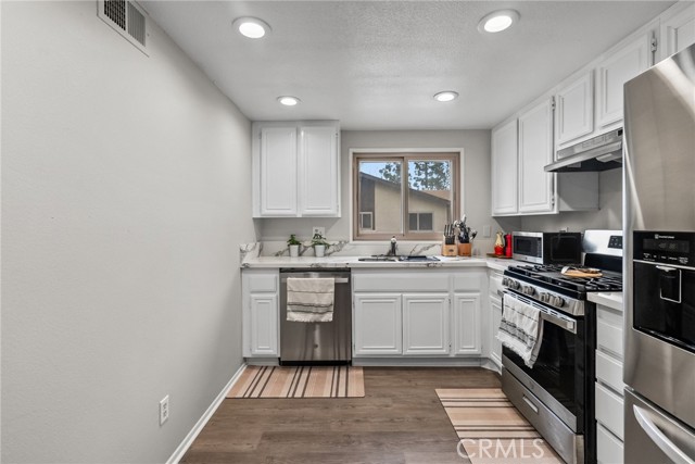 Detail Gallery Image 13 of 27 For 6716 Clybourn Ave #247,  North Hollywood,  CA 91606 - 3 Beds | 2 Baths