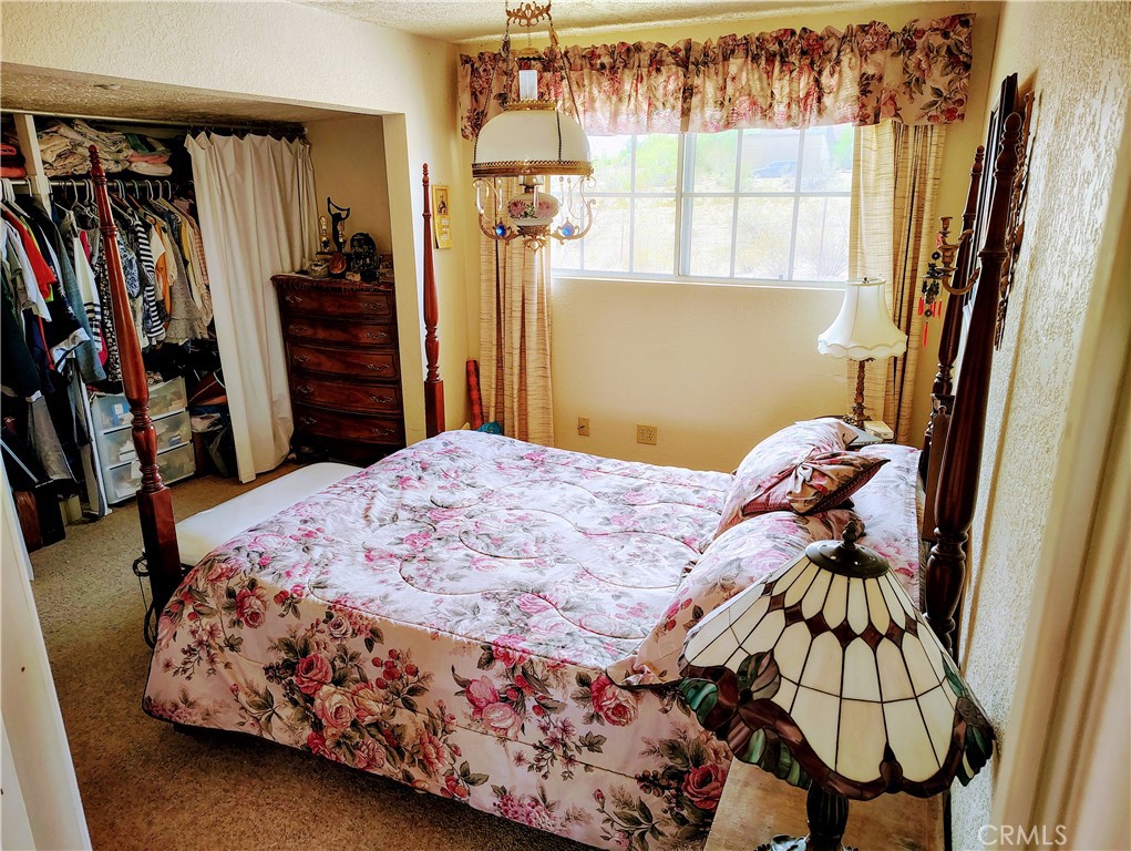 https://media.crmls.org/medias/673cce7a-3e3c-42b3-ac2e-4b4648088fa2.jpg?preset=X-Large