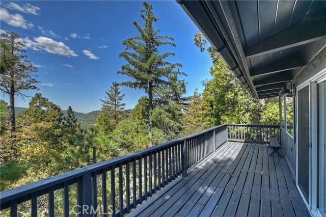 Detail Gallery Image 8 of 43 For 23796 Crest Forest Dr, Crestline,  CA 92325 - 4 Beds | 3 Baths