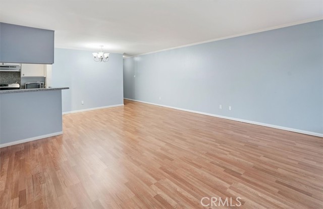 Detail Gallery Image 6 of 29 For 5700 Etiwanda Ave #154,  Tarzana,  CA 91356 - 3 Beds | 2 Baths