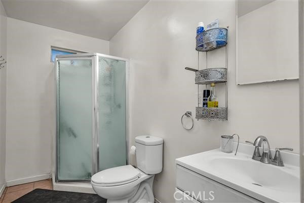Detail Gallery Image 16 of 23 For 11012 Noble, –,  CA 91345 - 3 Beds | 2 Baths