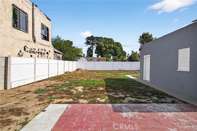 Detail Gallery Image 25 of 26 For 208 S Burris Ave, Compton,  CA 90221 - 3 Beds | 2 Baths