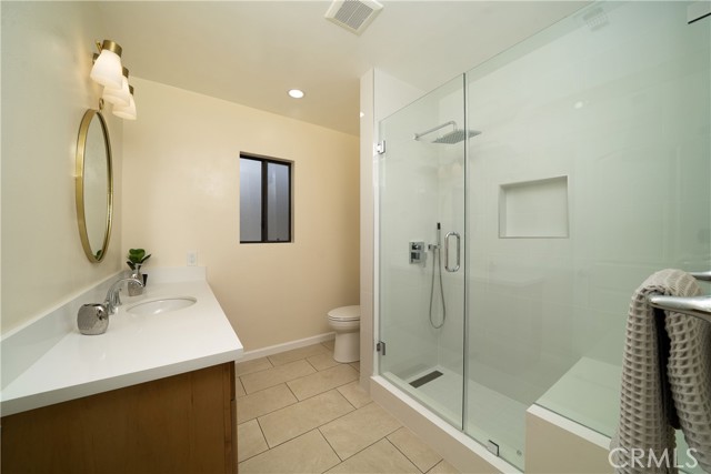 Detail Gallery Image 20 of 33 For 12566 Dolan Ave, Downey,  CA 90242 - 3 Beds | 2 Baths