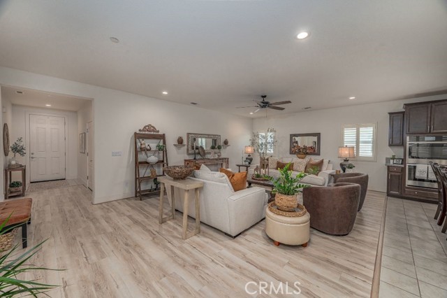 Detail Gallery Image 15 of 38 For 869 Grace Dr, Los Banos,  CA 93635 - 2 Beds | 2 Baths