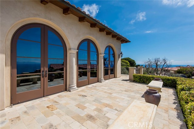 959 Paseo La Cresta, Palos Verdes Estates, California 90274, 5 Bedrooms Bedrooms, ,8 BathroomsBathrooms,Residential,Sold,Paseo La Cresta,PV17125306