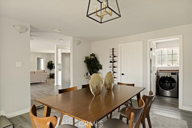 1110 W Cypress Avenue, Redlands CA: https://media.crmls.org/medias/6742f08c-7da0-4117-b23e-19a22ab05fc6.jpg
