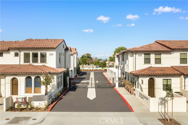 Front Image Thumbnail for CRTR26152192
